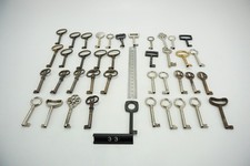 Konvolut 40 alte Schlüssel