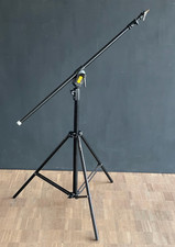 Multiblitz/Manfrotto Galgenstativ 420 B, leichtes Stativ mit Galgenfunktion