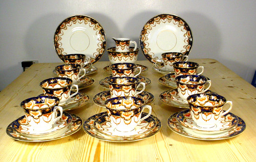 Royal albert crown china - albert,