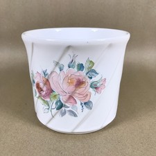 Weißer Porzellan Blumentopf