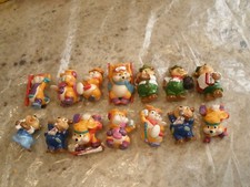 LOT OF 10 KINDER SURPRISE