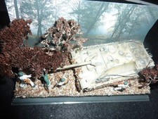 Diverse Dioramen - Panzer 4  ( bemalt, gealtert ) Maßstab 1:72, 1x freie Auswahl