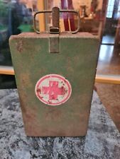 alter Verbandskasten Metall