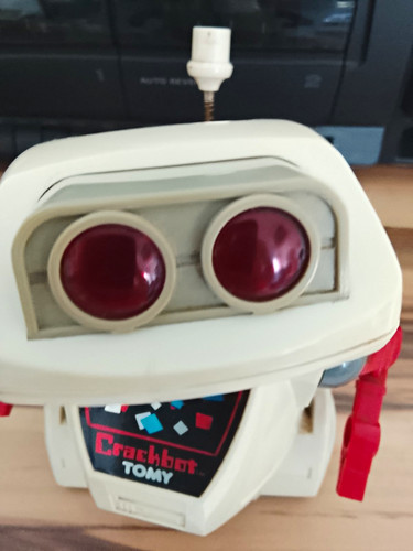 Tomy crackbot - tomy,