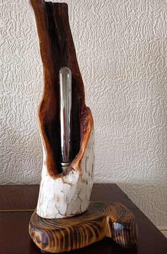 Tischlampe aus holz und - tischlampe,