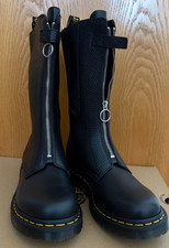 Dr. Martens 1B99 Front Zip