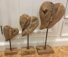 HERZ Teakholz auf Fuß TEAK