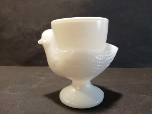 Eierbecher auf fuß glas - eierbecher,