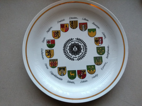 Ehrenteller des mdi der - der, ddr