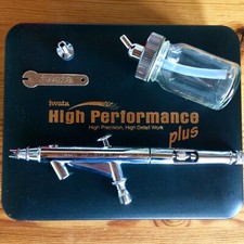IWATA HP BC2 Plus Profi Airbrushpistole mit 0,4mm Düse Top Zustand mit Schlauch