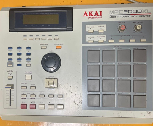 Akai professional mpc2000xl - akai,