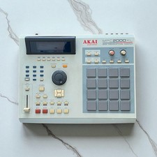 Akai MPC2000XL Sampler 32MB Vintage Midi Drum Sequencer Produktion JP