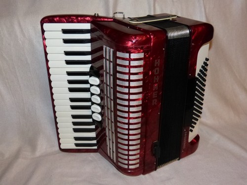 Verkaufe akkordeon hohner - 🎶,
