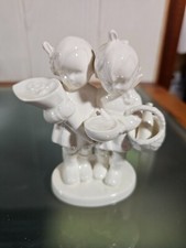 weisse M.I.Hummel-Figur