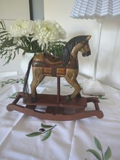 Altes Schaukelpferd Dekoration Klein Bemalt Geschnitzt Nachlass Holz weihnachten