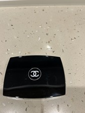 LES ESSENTIELS DE CHANEL