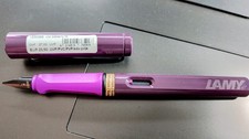 LAMY Safari Füller, NEU,  M Feder, Aubergine/Pink