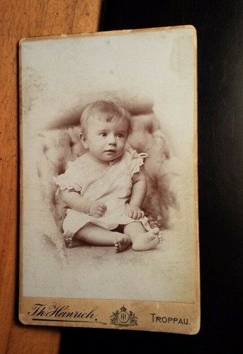 Sitting little child - baby, 1903