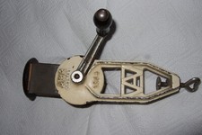 kleine Nuss/Mandel-Reibe, sehr