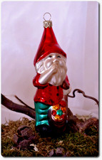 Zwerg Daumenlutschend