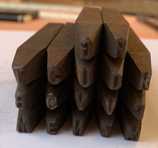 Alte Schlagbuchstaben 5 mm. 17 Stk.