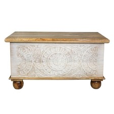 Shabby Chic Holztruhe Indische Truhe mit aufwendiger Schnitzerei natur weiß 80cm