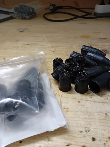 Switchcraft xlr stecker - switchcraft,