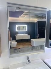 Geberit ONE Spiegelschrank 75x90cm mit Ni/CompfortLight