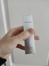 Sensai Lift Focus Essence