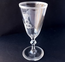 SELTEN Glas Fuß- Becher Adelskrone um 1880 - 1890 L933
