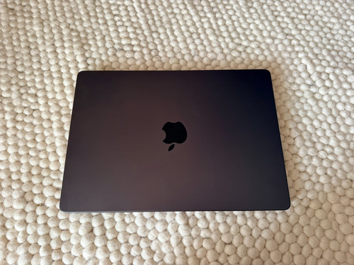 Apple macbook pro m5 - m5, 16gb