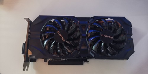 Gigabyte radeon 390 - r9,