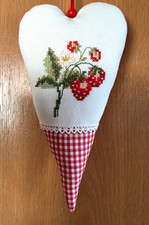 Acufactum Deko Herz Kreuzstich