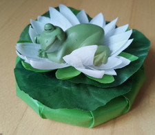 Dekoration Frosch in Seerose (wie neu)