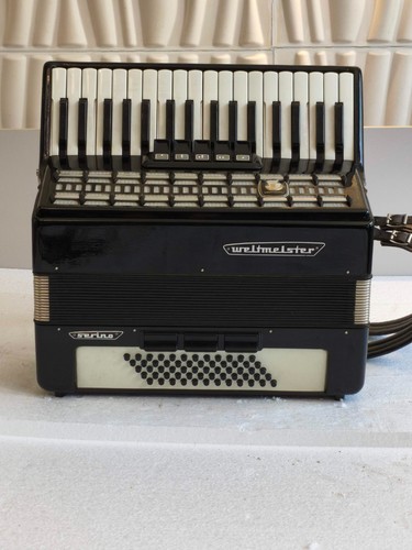 ++Piano accordions used music