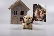 Hunde Welpe mit Haus und Elfe