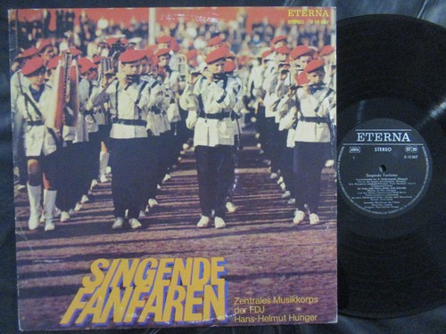 Singende fanfaren zentrales - singende,