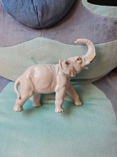 Porzellan Figur Elefant weiß