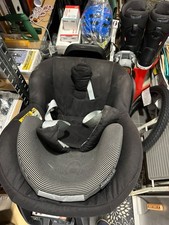 MAXI-COSI Pearl Smart i-Size + 2wayFix ISOFIX-Basis – Nomad Black