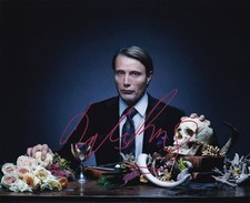 MADS MIKKELSEN signed Autogramm 20x25cm HANNIBAL in Person autograph ACOA
