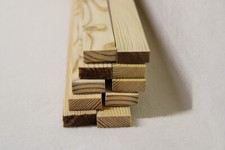 (a161) 1Stk 100cm Rechteckleiste Lärche 10x26mm Rechteck Holzleisten