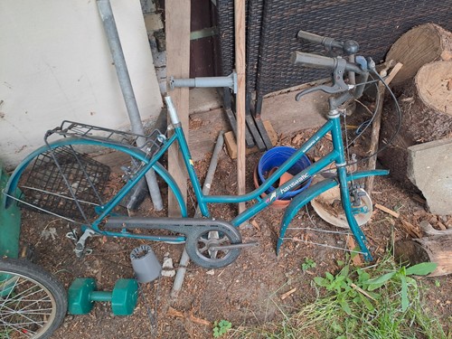 Herrenrad ohne sattel und - ohne,