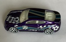 Hot Wheels Hyundai Genesis Coupé bespielt