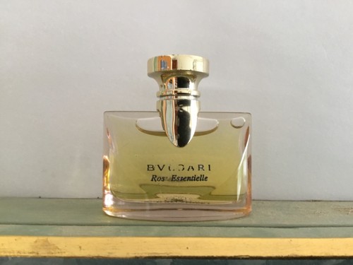 Bulgari rose essentielle - rose,