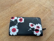 Desigual Chandra Emma 2.0 Wallet M Geldbörse Black schwarz weiß Blumen