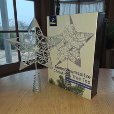 Tannenbaumspitze aus