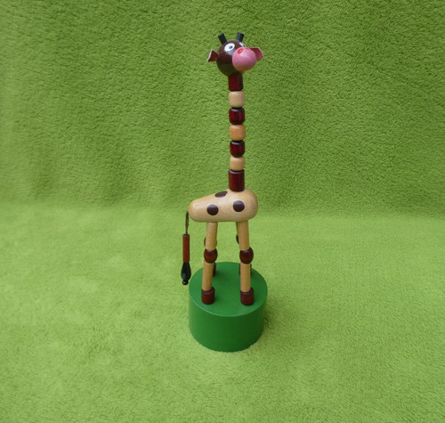 Stehaufmännchen holz giraffe - stehaufmännchen,