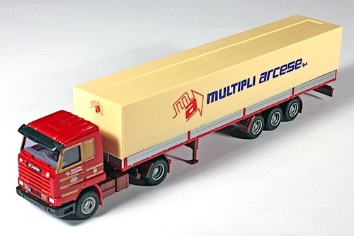 Awm multipli arcese - -, (i)
