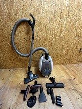 Bosch Staubsauger Relaxx ProSilence mit Viel Zubehör Bürsten Beutellos 700 Watt