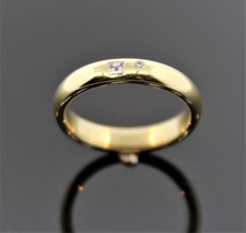 RING MIT 1CARREE-DIAMANT + 1